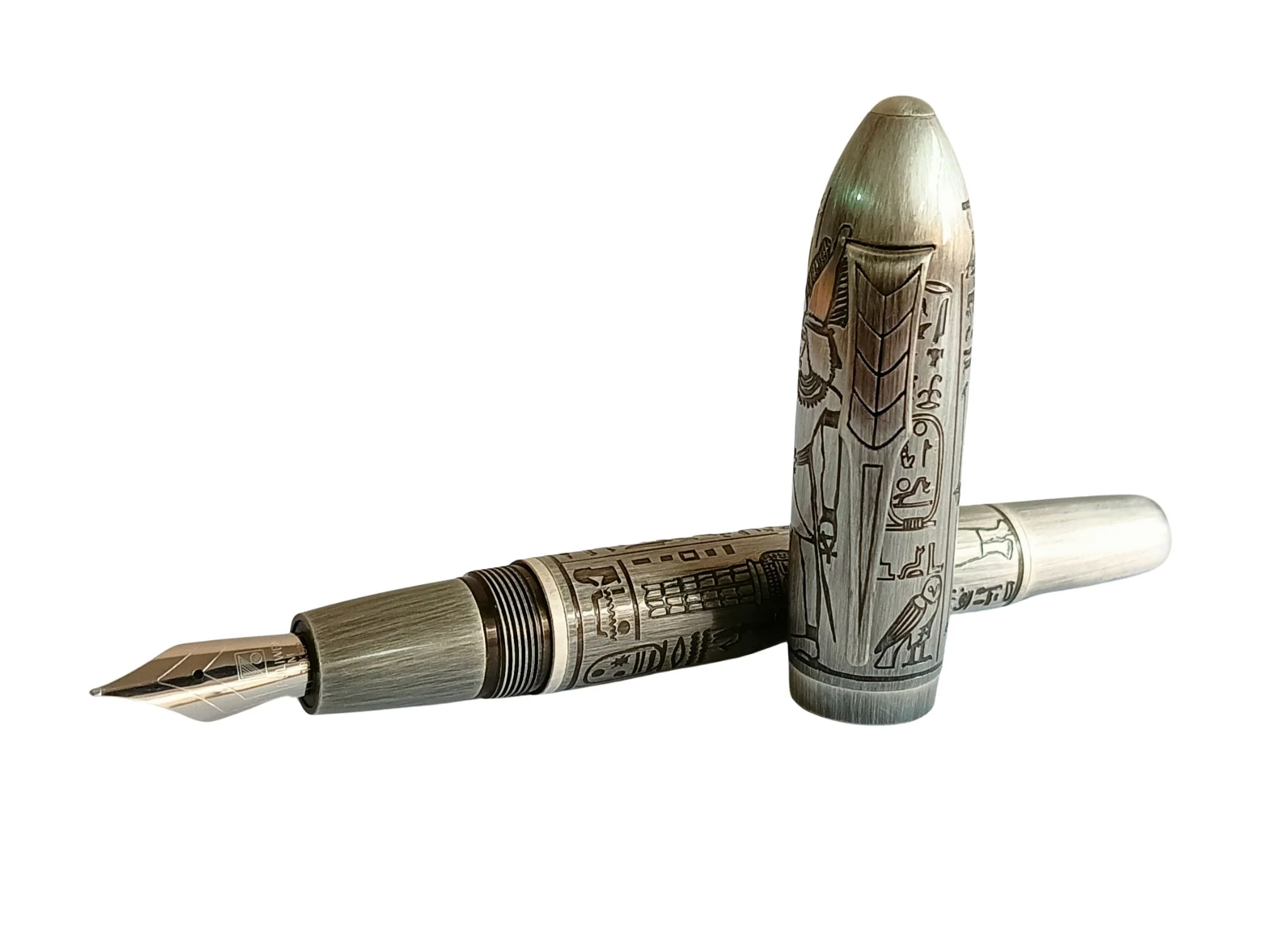 Fuliwen Egyptian Engraved Fountain Pen – Antique Metal Finish Medium Nib Writing Pen - Image 3