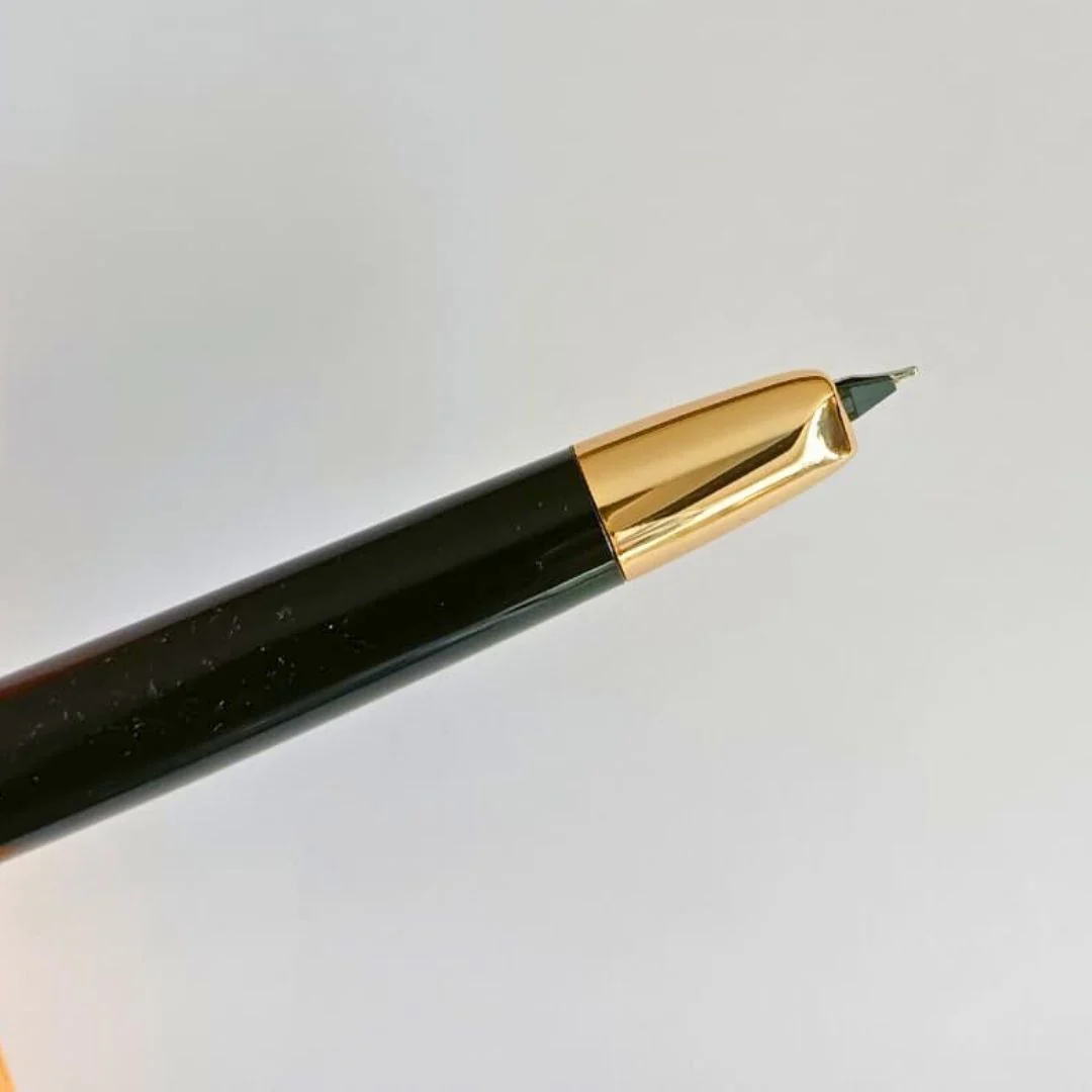Jinhao 20 Press Retractable Fountain Pen –Piano Black Colors –Plastic Body (Golden clip)-  Fine & Extra Fine Nib with Converter – Smooth Writing Daily Pen (No Ink Included) - Image 4