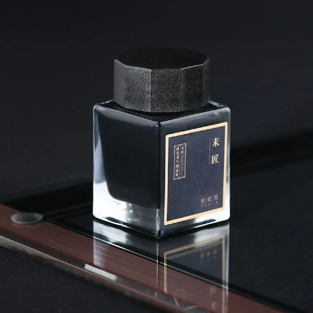Moonman Fountain Pen Bottled Ink, Non Carbon, No Blocking, 20 ml Colour bottle Ink With Classic Designed Bottle (Black)