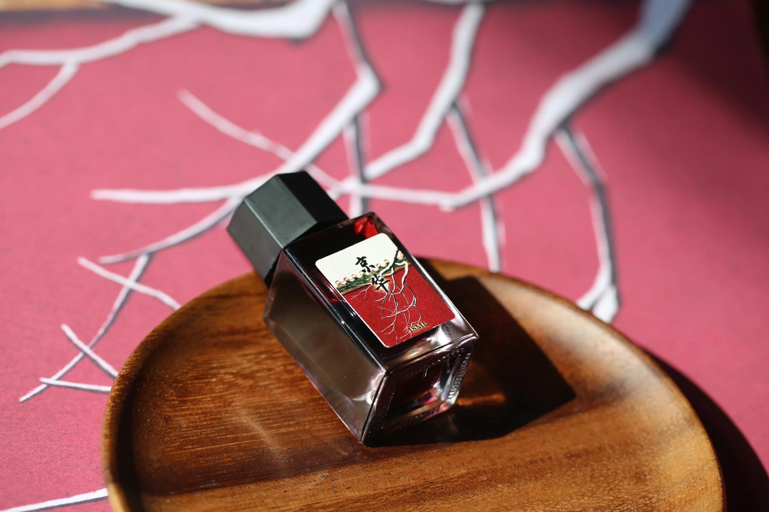 Moonman 18ml Glass Bottle Fountain Pen Colour Ink, No Blocking, Non Carbon Dye, Classic Designed Bottle Ink (Cherry Red) - Image 2