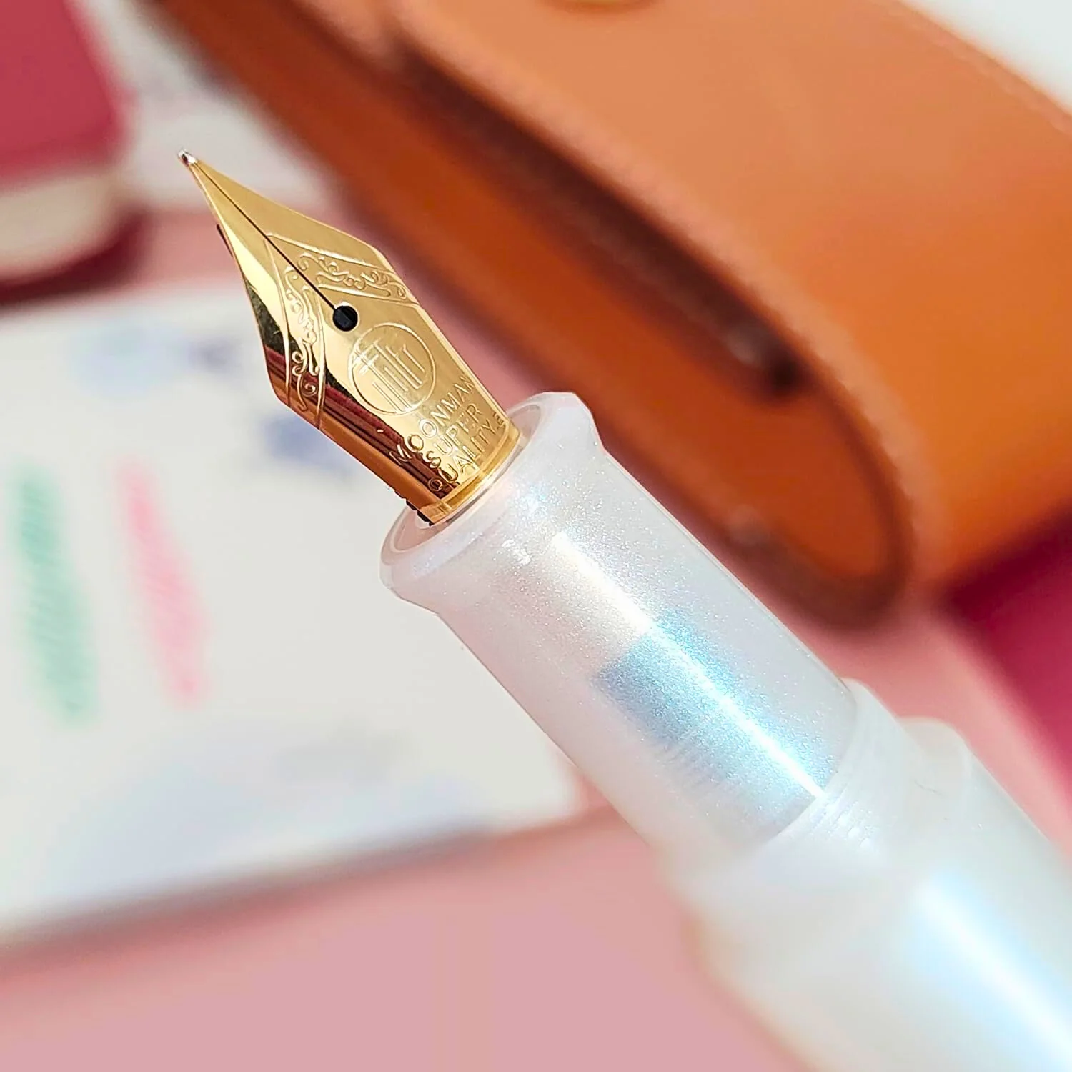 Moonman Wancai Mini Eyedropper Fountain Pen – Fine Nib, Pearl White Resin, Pocket-Size Travel Pen - Image 6